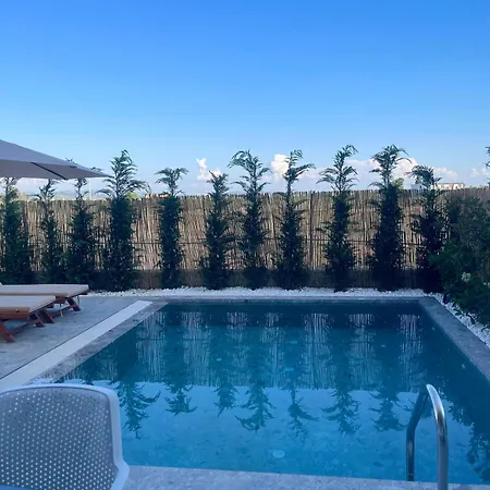 Pearl Pool Luxury 빌라 골렘