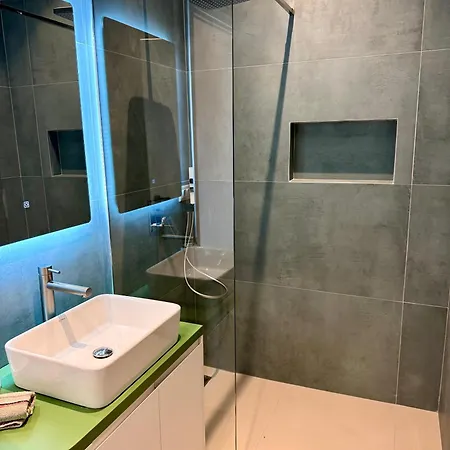 빌라 Pearl Pool Luxury 골렘