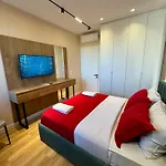 Pearl Pool Luxury *