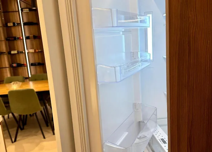 Pearl Pool Luxury * Golem (Tirana)